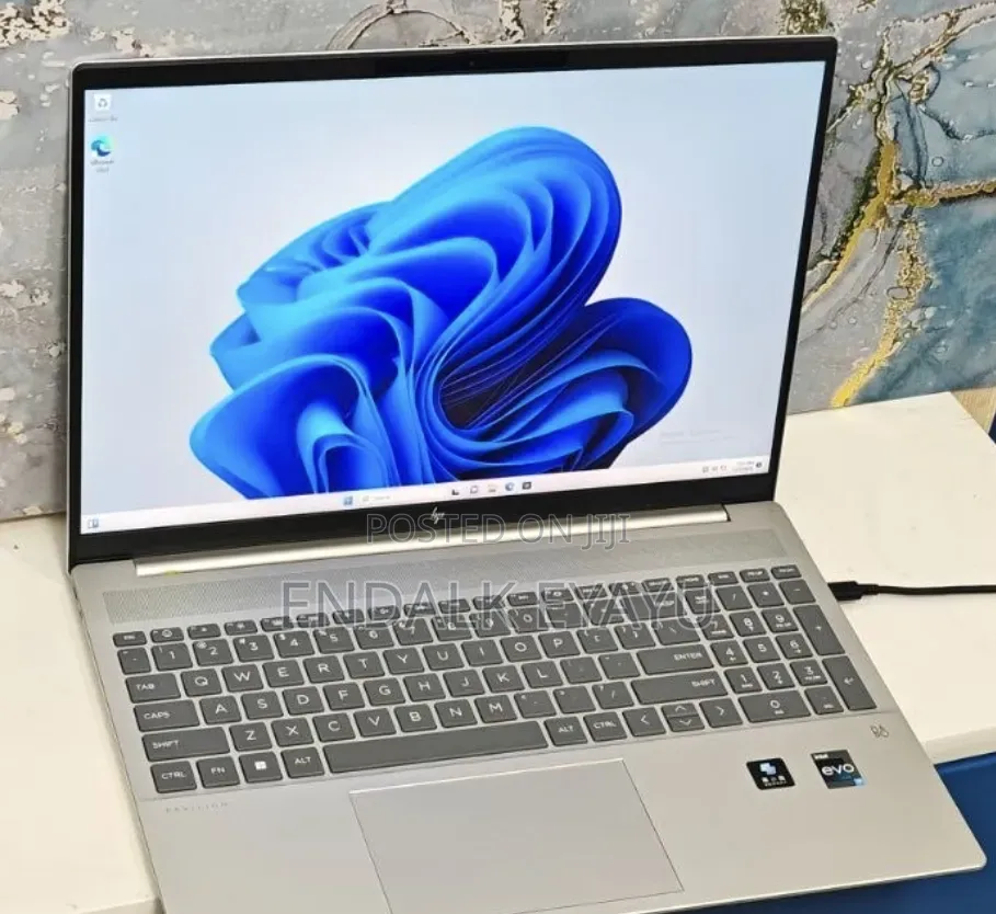 New Laptop HP Pavilion 15 16GB Intel Core i7 SSD 1T