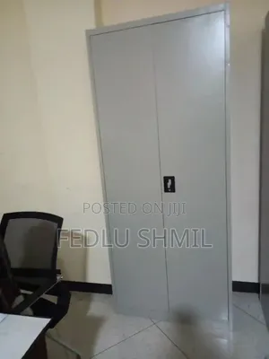 ኦፊስ ፋይል ካብኔት ሼልፍ