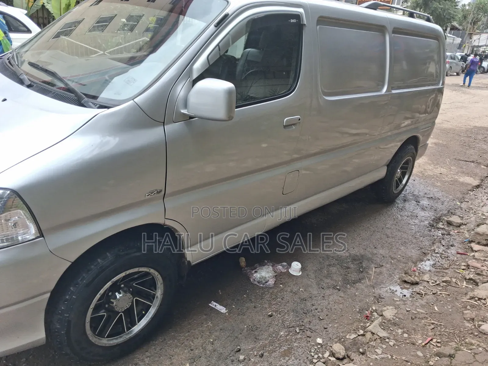Toyota Land Cruiser 2011 Silver