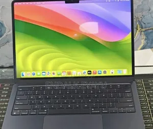 New Laptop Apple MacBook Air 2022 M2 8GB Apple M2 SSD 512GB