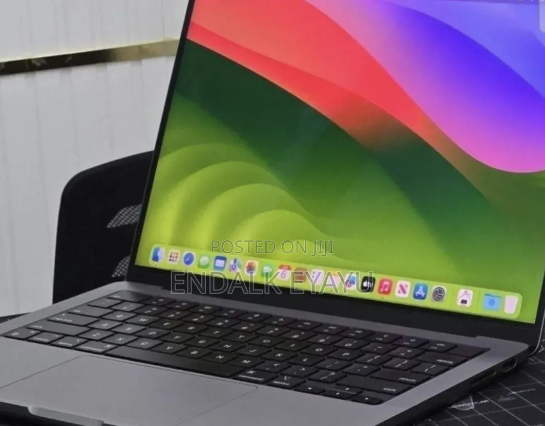 New Laptop Apple MacBook Air 2022 M2 8GB Apple M2 SSD 512GB
