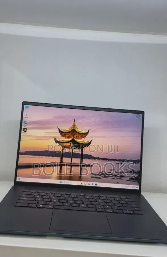 New Laptop Dell Inspiron 15 16GB Intel Core i7 SSD 512GB