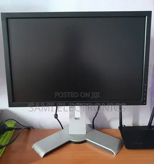 Monitor Dell 19" Inch Desktop Monitor Widescreen