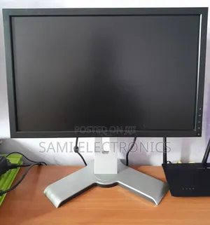 Monitor Dell 19" Inch Desktop Monitor Widescreen