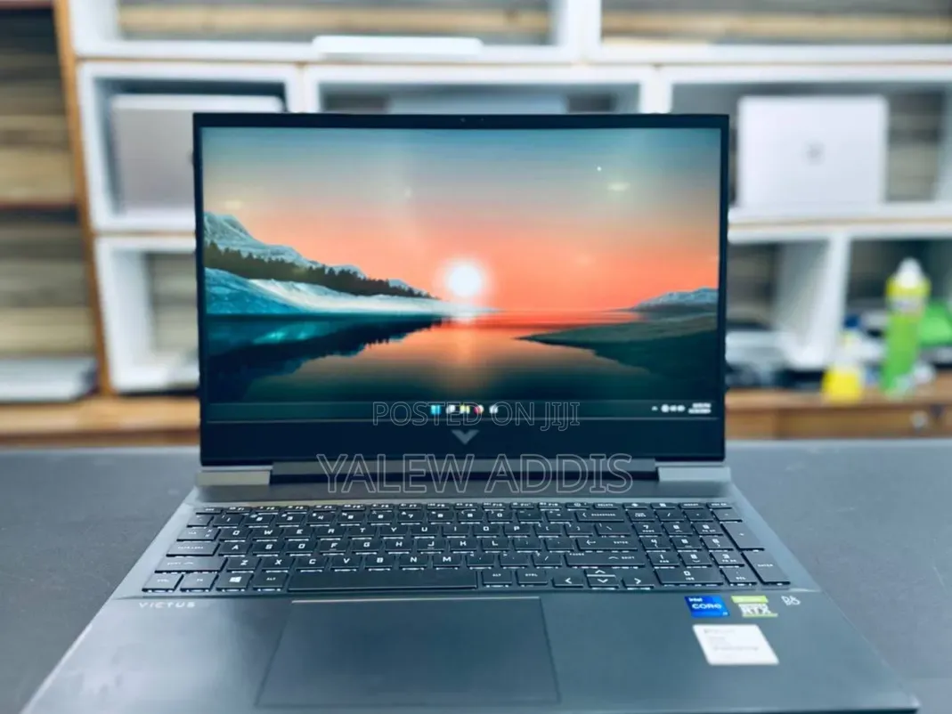 New Laptop HP Victus 16 16GB Intel Core i7 SSD 512GB