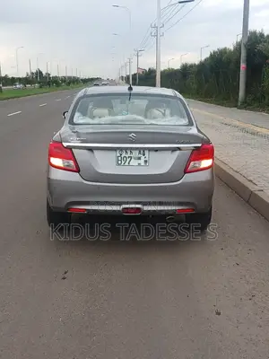 Suzuki Dzire 2022 Silver