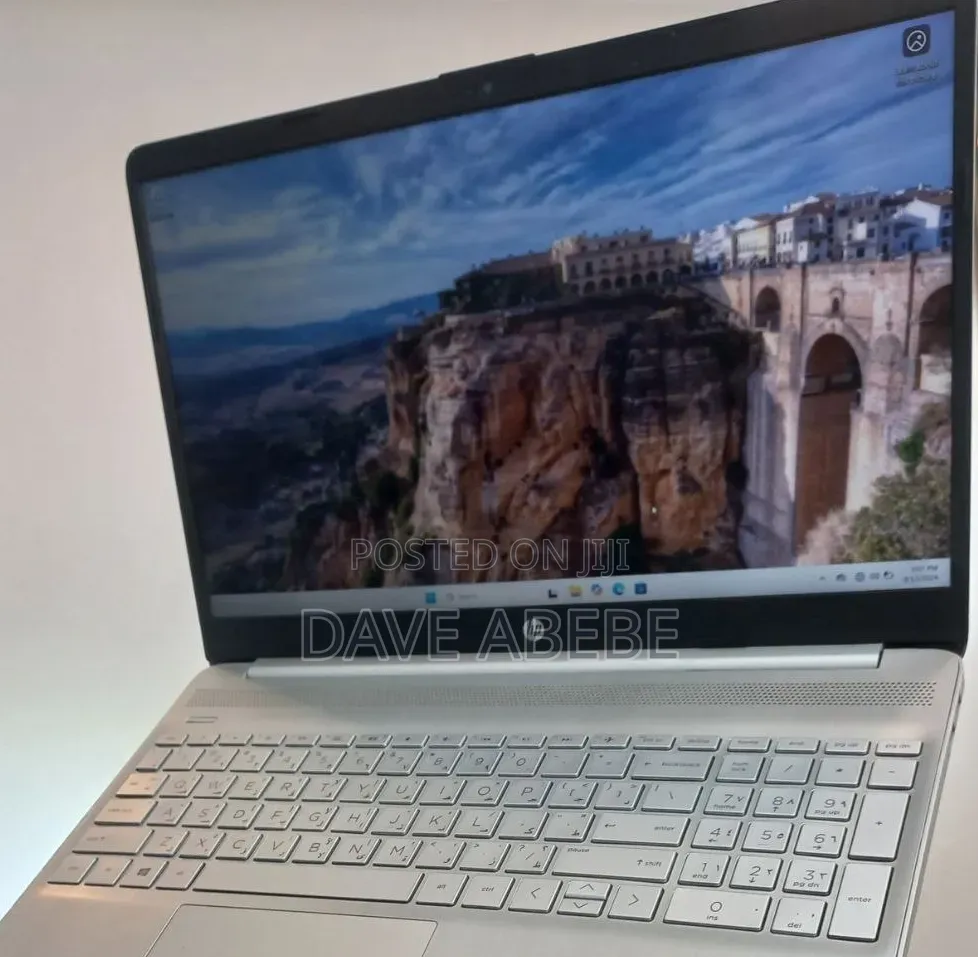 New Laptop HP Stream Notebook 8GB Intel Core i7 HDD+SSD 128GB