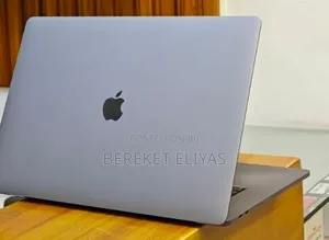 New Laptop Apple MacBook Pro 2018 32GB Intel Core i9 SSD 2T