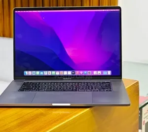 New Laptop Apple MacBook Pro 2018 32GB Intel Core i9 SSD 2T