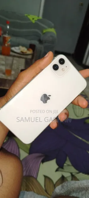 New Apple iPhone 11 128 GB White