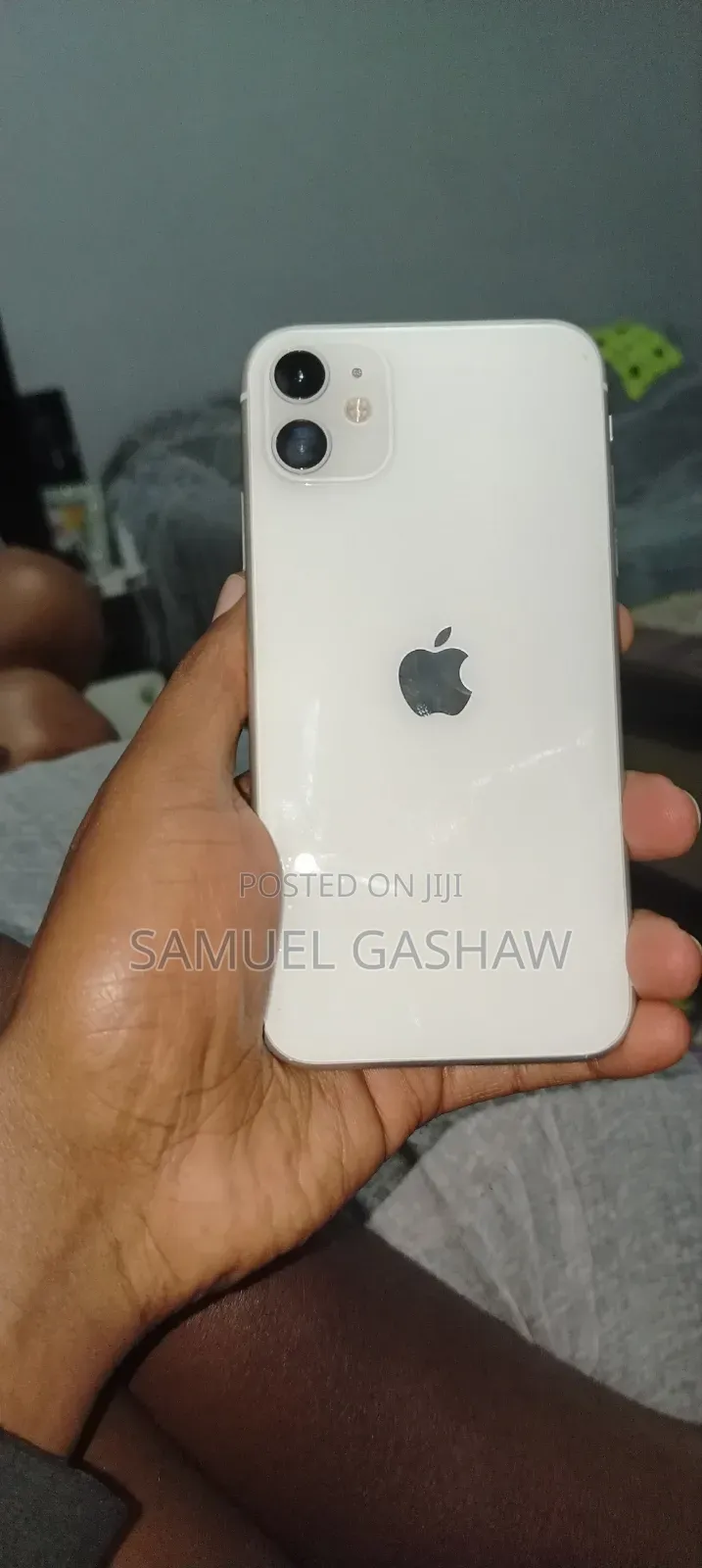 New Apple iPhone 11 128 GB White