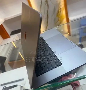 New Laptop Apple MacBook 16GB SSD 512GB