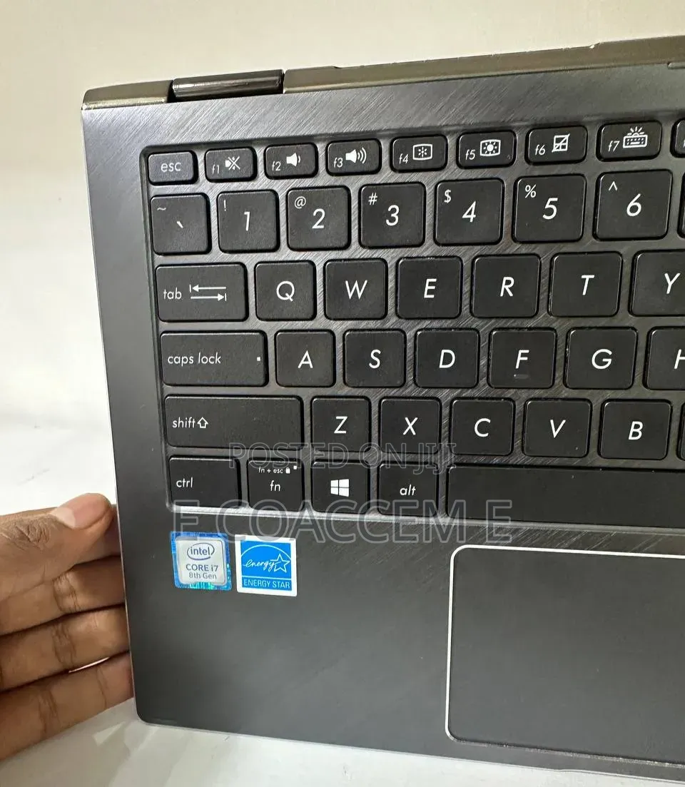 New Laptop Asus 16GB Intel Core i7 SSD 256GB