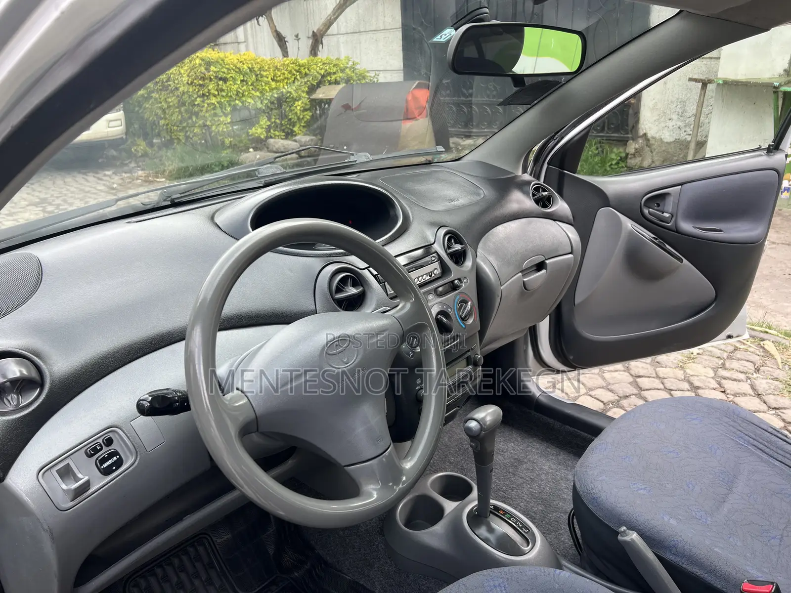 Toyota Vitz 1.0 FWD 5dr 2001 Silver