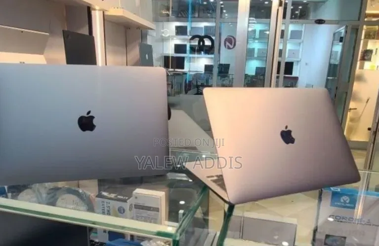 New Laptop Apple MacBook Air 2020 M1 8GB Apple M1 SSD 256GB