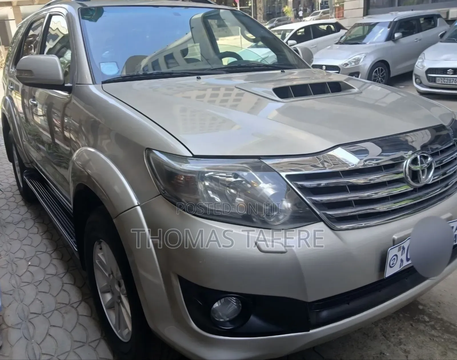 Toyota Fortuner 2011 Beige