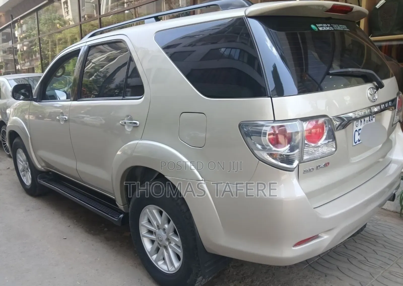 Toyota Fortuner 2011 Beige