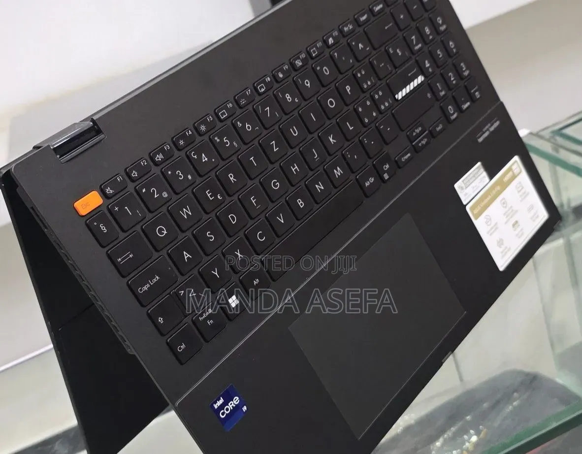 New Laptop Asus Vivobook 15 16GB Intel Core i9 SSD 1T
