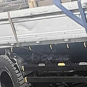 Isuzu ELF Truck 2017 White