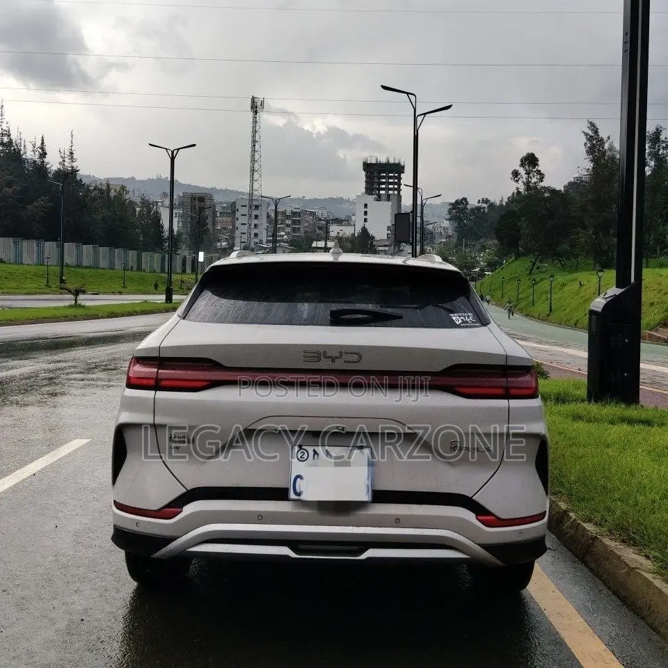 BYD Song Plus 2024 White