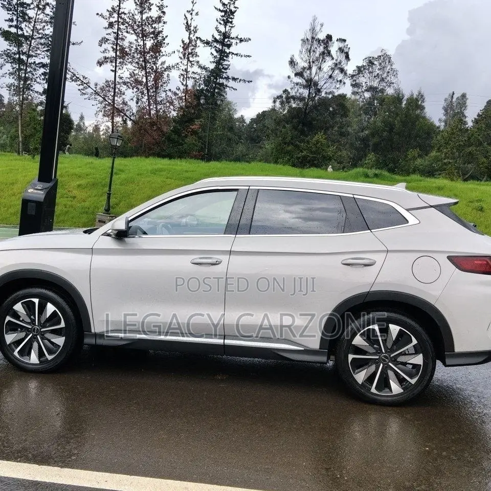 BYD Song Plus 2024 White