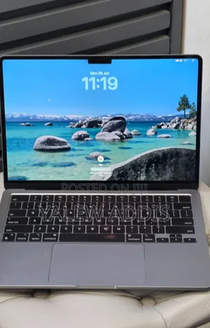 New Laptop Apple MacBook Air 2022 M2 16GB Apple M2 SSD 256GB