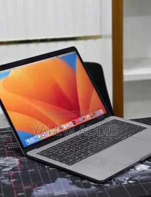 New Laptop Apple MacBook Pro 2017 16GB Intel Core i5 SSD 512GB