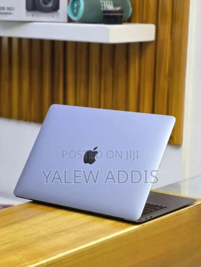 New Laptop Apple MacBook Air 2020 M1 16GB Apple M1 SSD 256GB