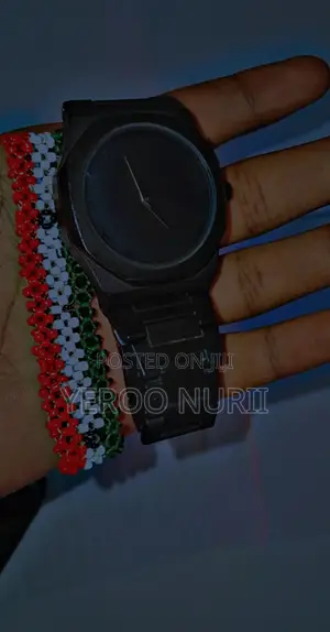 ዘመናዊ እና ጥራት ያለው ሰዓት! ከፍተኛ ጥራት ቆንጆ ዲዛይን ለዕለታዊ እና ለልዩ አጋጣሚዎች