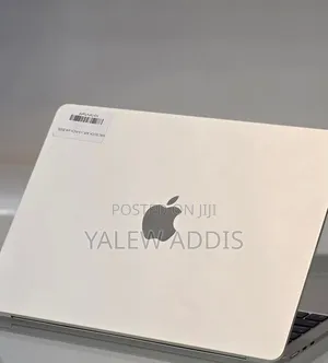 New Laptop Apple MacBook Air 2025 M4 16GB Apple M4 SSD 256GB