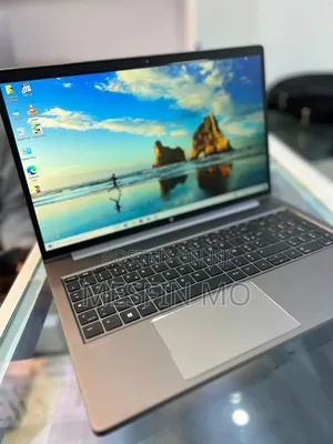 New Laptop HP ZBook Power G9 i7 16GB Intel Core i7 SSD 512GB