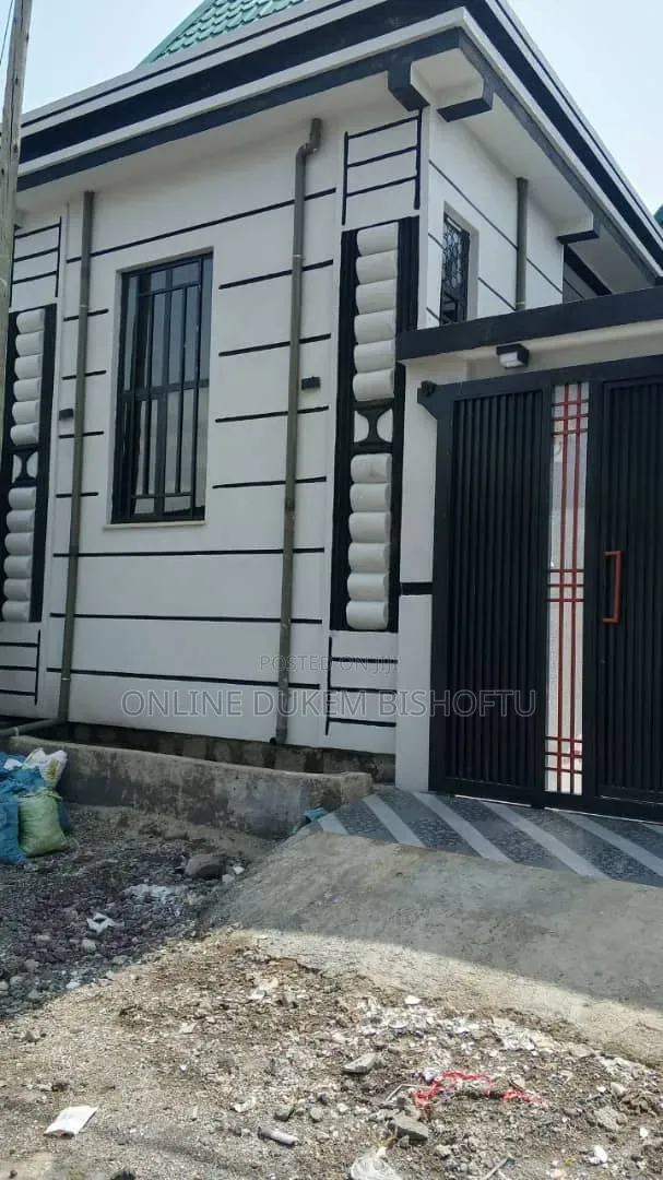 Furnished 7bdrm Villa in Bishoftu Debirezeyet, Oromia-Finfinne for sale