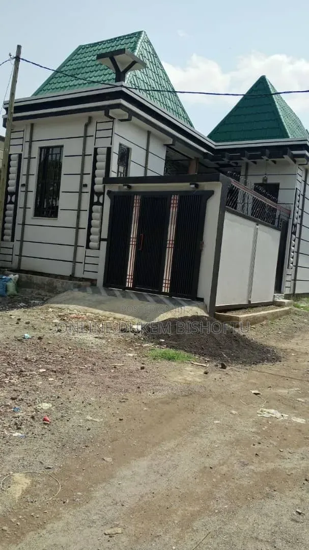 Furnished 7bdrm Villa in Bishoftu Debirezeyet, Oromia-Finfinne for sale