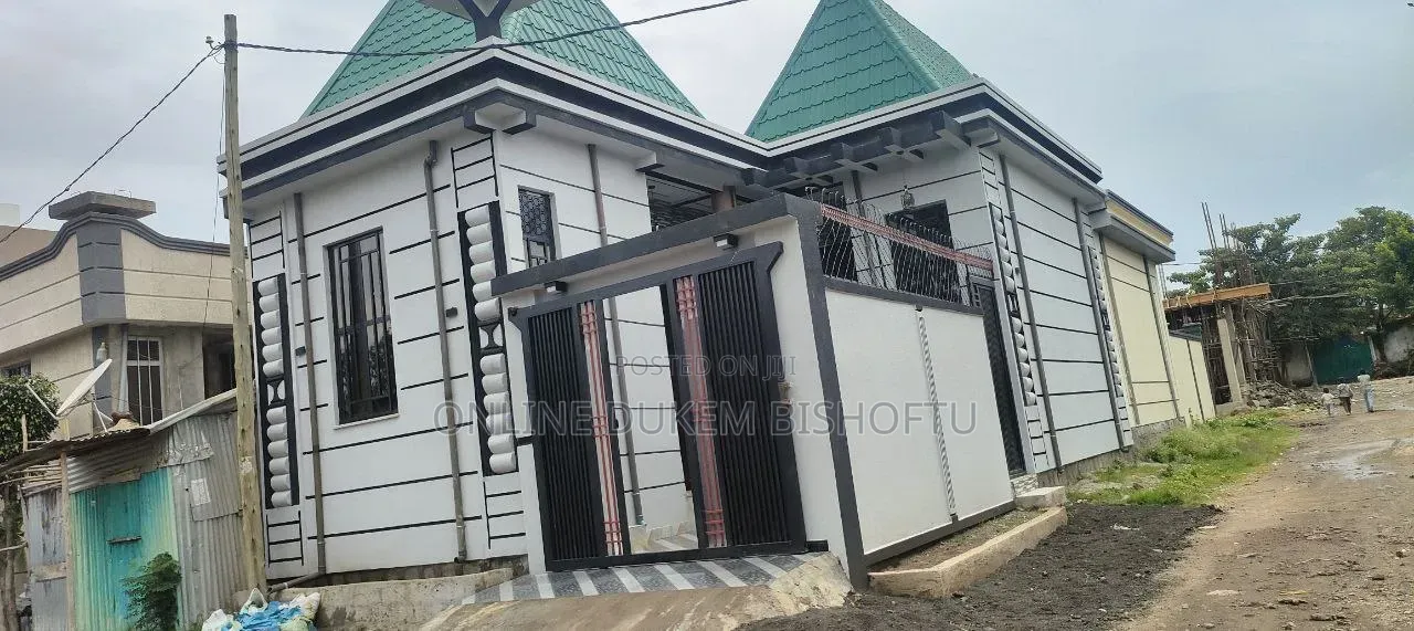 Furnished 7bdrm Villa in Bishoftu Debirezeyet, Oromia-Finfinne for sale
