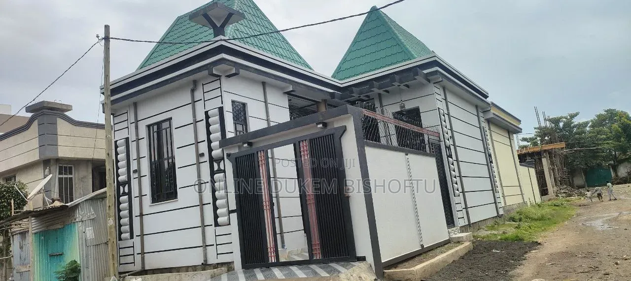 Furnished 7bdrm Villa in Bishoftu Debirezeyet, Oromia-Finfinne for sale