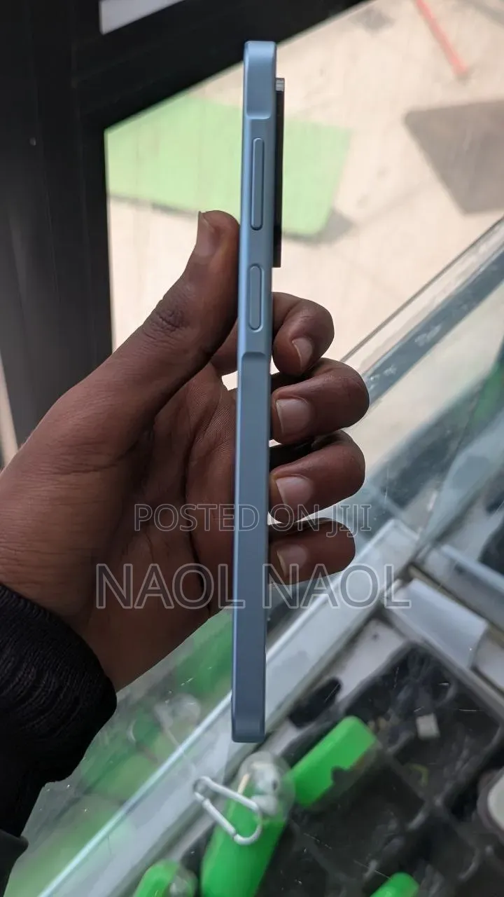 New Samsung Galaxy A17 128 GB Purple