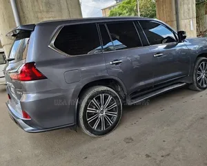 Lexus LX 2019 Gray