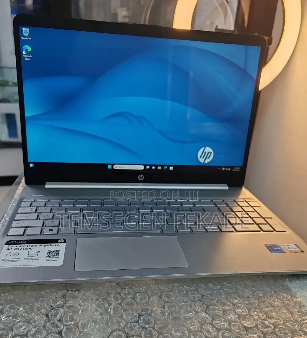 New Laptop HP Stream Notebook 16GB Intel Core i7 SSD 512GB