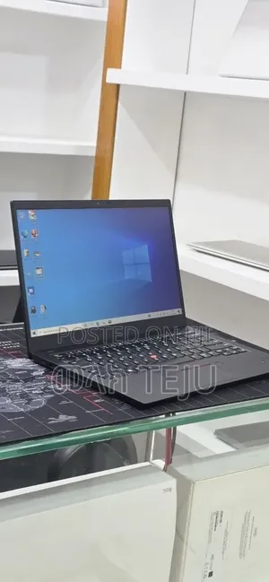 New Laptop Lenovo ThinkPad X1 Yoga 16GB Intel Core i7 SSD 512GB