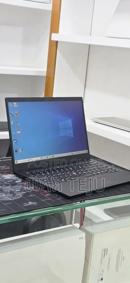 New Laptop Lenovo ThinkPad X1 Yoga 16GB Intel Core i7 SSD 512GB