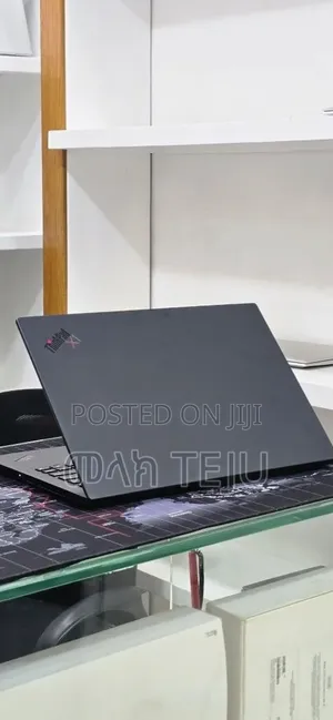 New Laptop Lenovo ThinkPad X1 Yoga 16GB Intel Core i7 SSD 512GB
