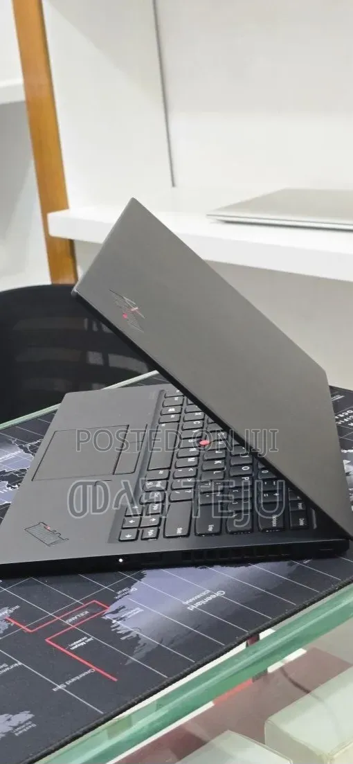 New Laptop Lenovo ThinkPad X1 Yoga 16GB Intel Core i7 SSD 512GB