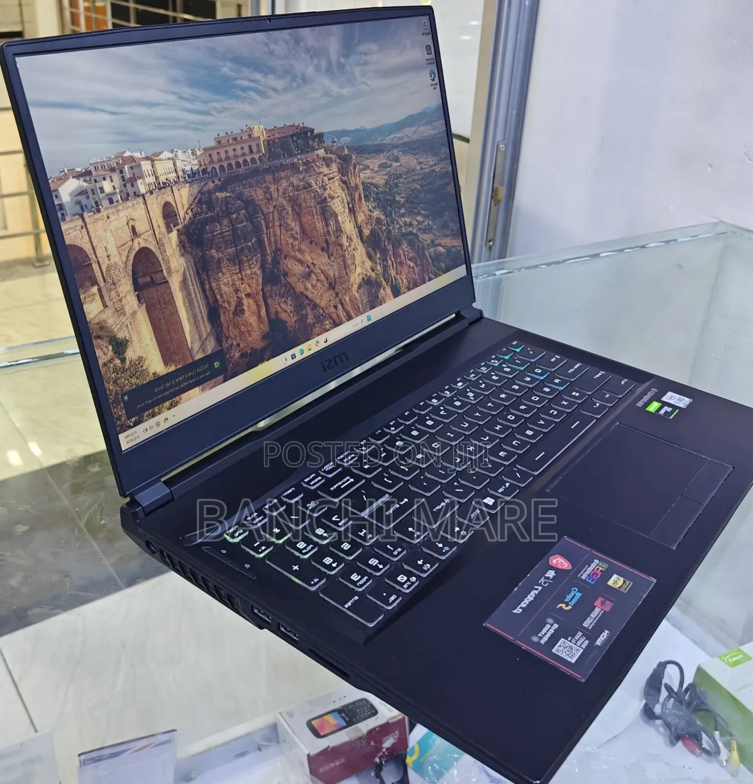 New Laptop MSI GP75 Leopard 16GB Intel Core i7 SSD 512GB