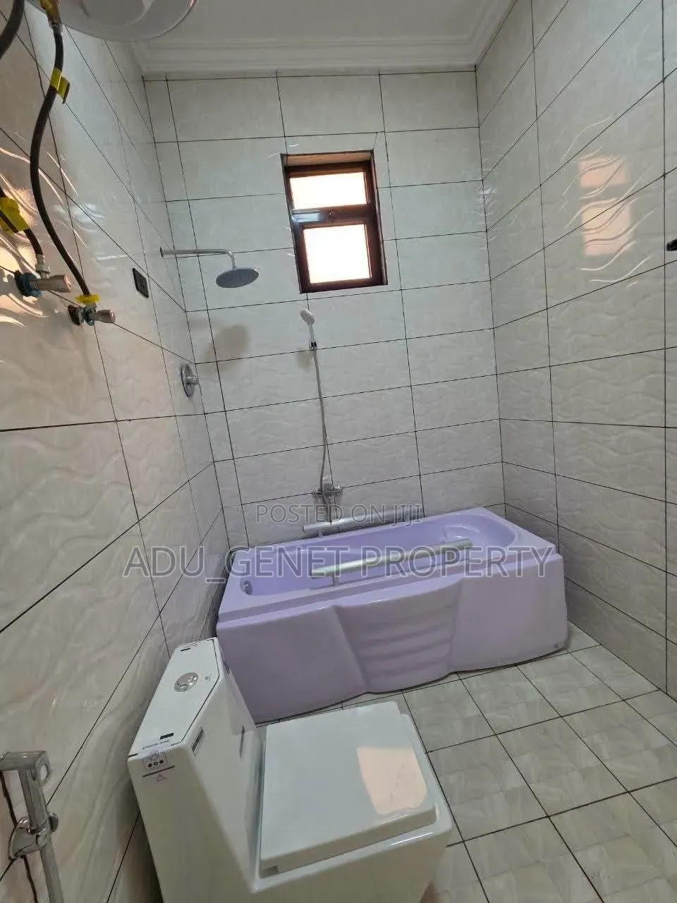 Furnished 5bdrm Apartment in አያት ኮምፓውድ ውስጥ, Yeka for sale