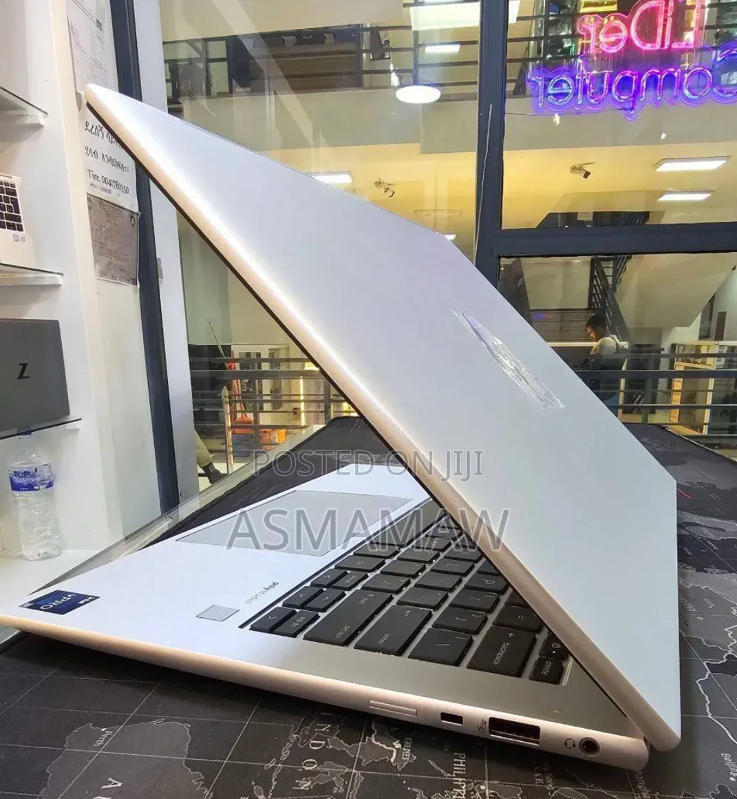New Laptop HP EliteBook 840 G10 16GB Intel Core i7 SSD 512GB