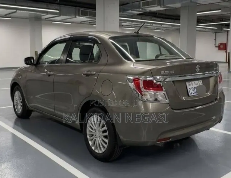 Suzuki Dzire 2022 Beige