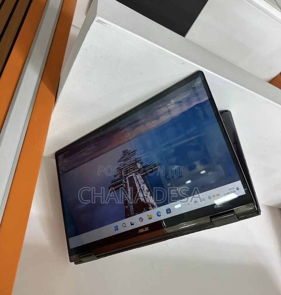 New Laptop Asus Zenbook 13 OLED 16GB Intel Core i7 SSD 256GB