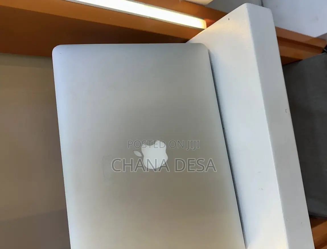 New Laptop Apple MacBook Air 2017 8GB Intel Core i5 SSD 256GB