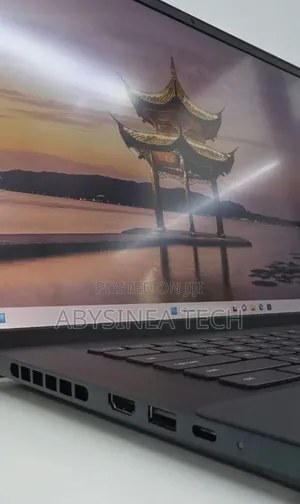 New Laptop Dell Inspiron 15 16GB Intel Core i7 SSD 512GB