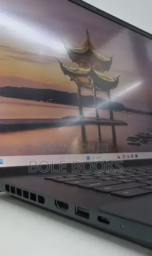 New Laptop Dell Inspiron 15 16GB Intel Core i7 SSD 512GB